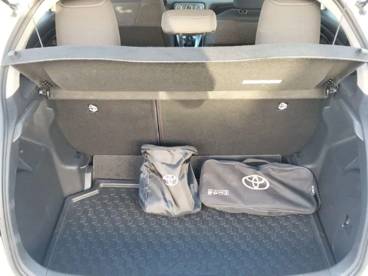 Toyota Yaris usata a Roma (6)