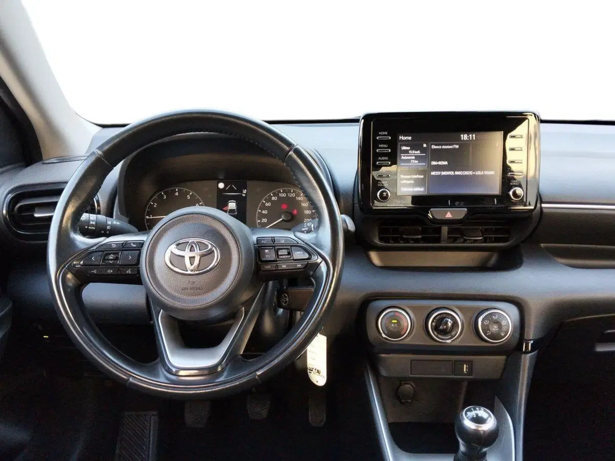 Toyota Yaris usata a Roma (8)