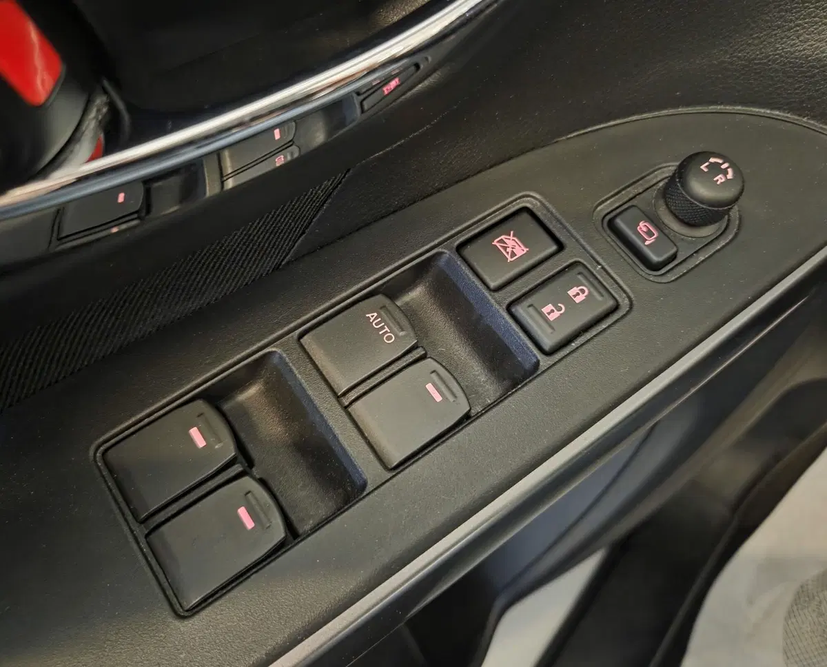 Suzuki S-Cross usata a Pavia (17)