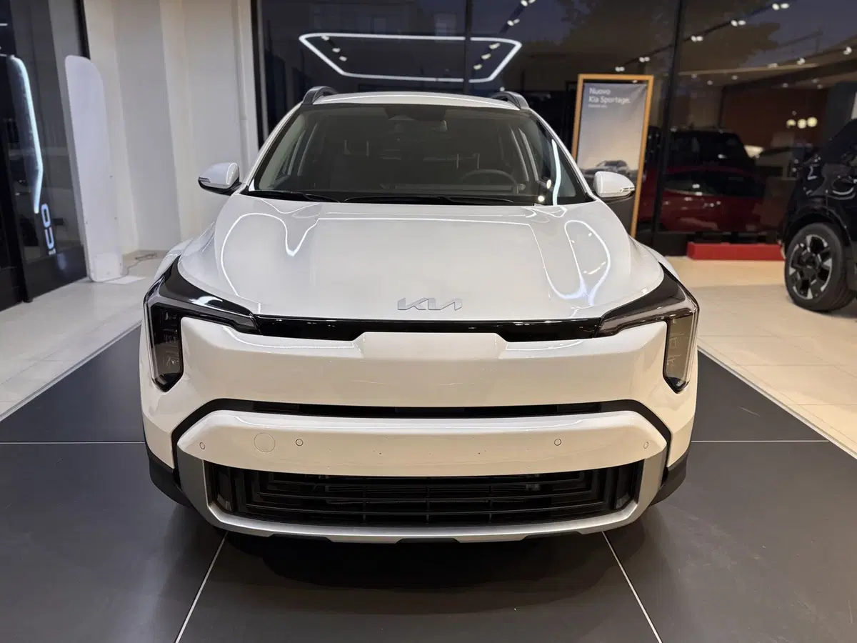 Kia Stonic nuova a La Spezia (2)