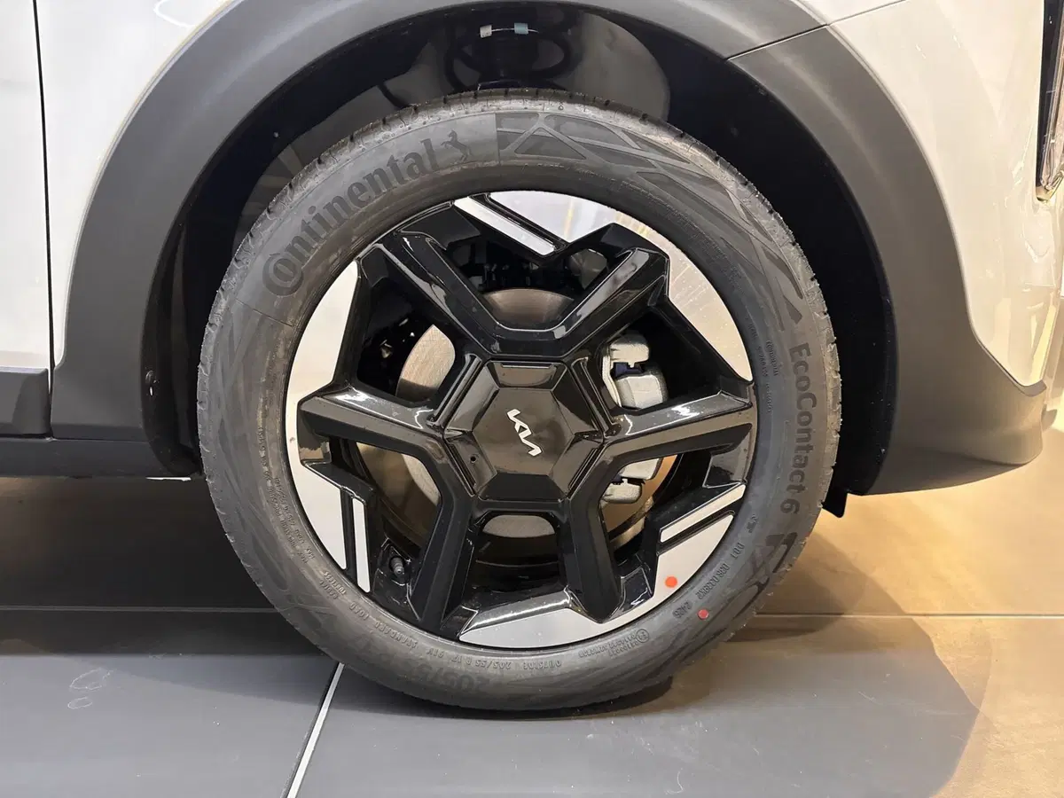 Kia Stonic nuova a La Spezia (9)