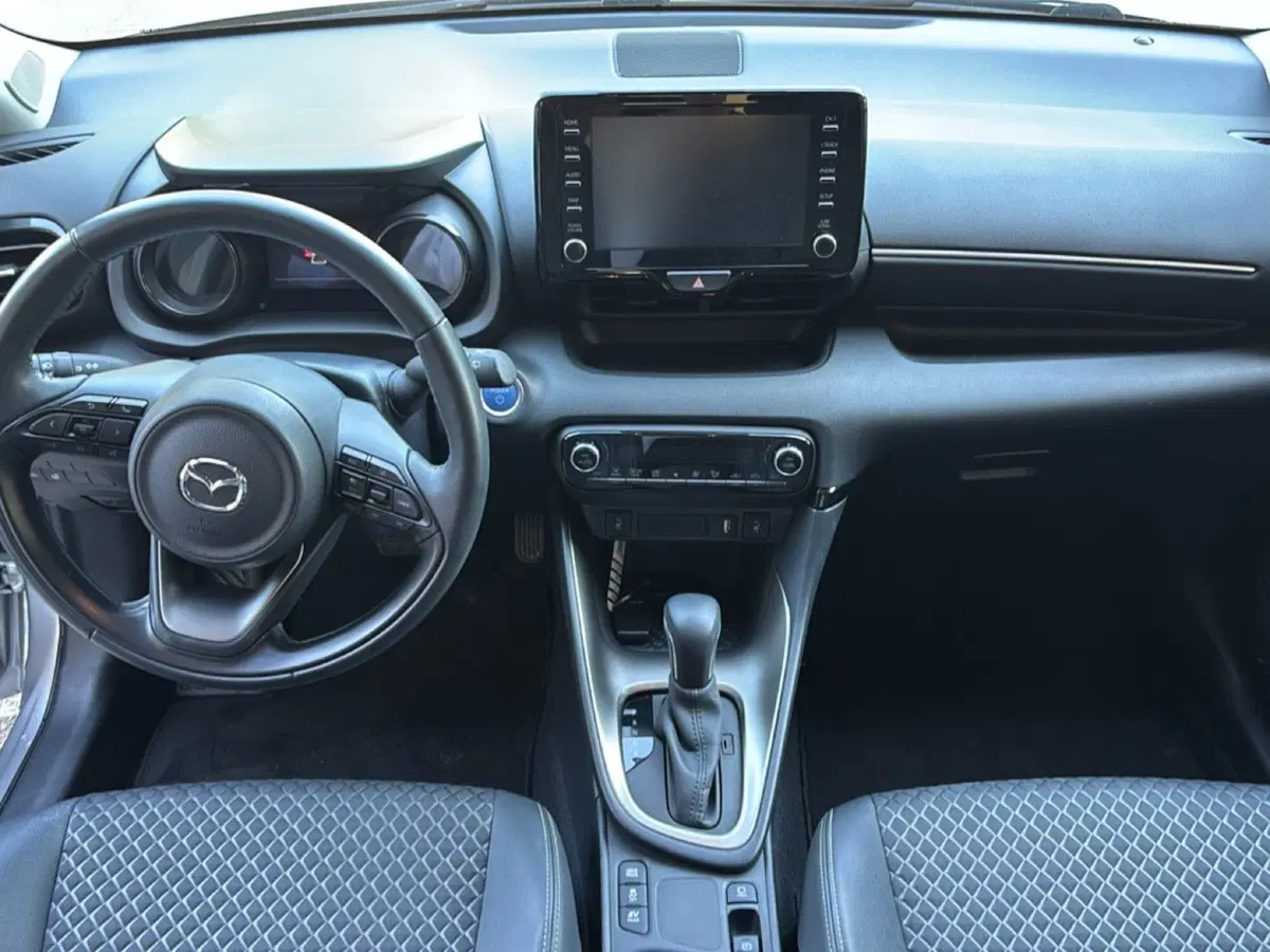 Mazda Mazda2 Hybrid usata a Bologna (9)
