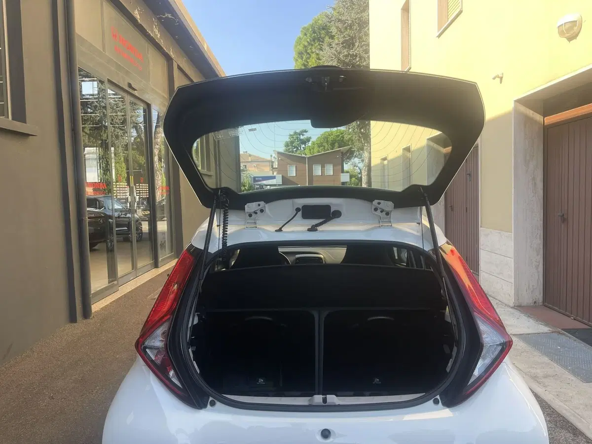 Toyota Aygo usata a Bologna (5)