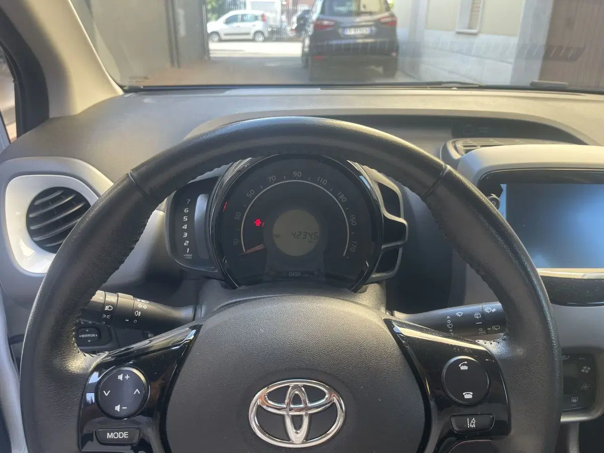 Toyota Aygo usata a Bologna (9)