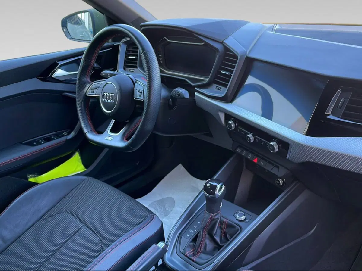 Audi A1 Sportback usata a Livorno (13)