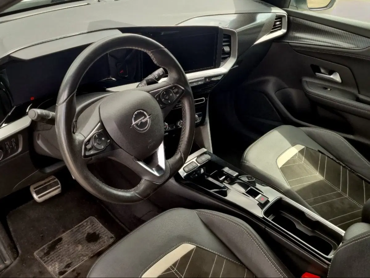 Opel Mokka usata a Pisa (13)