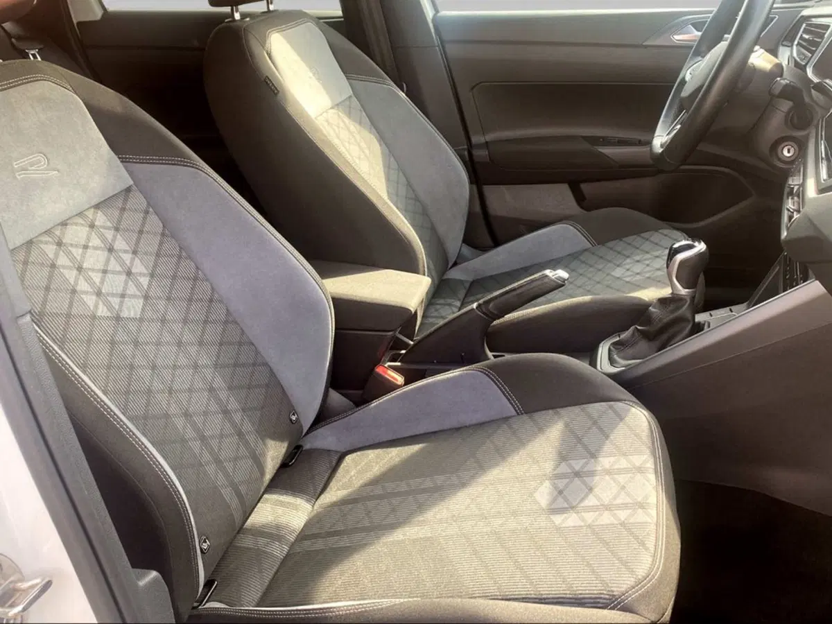 Volkswagen Taigo usata a Pisa (12)