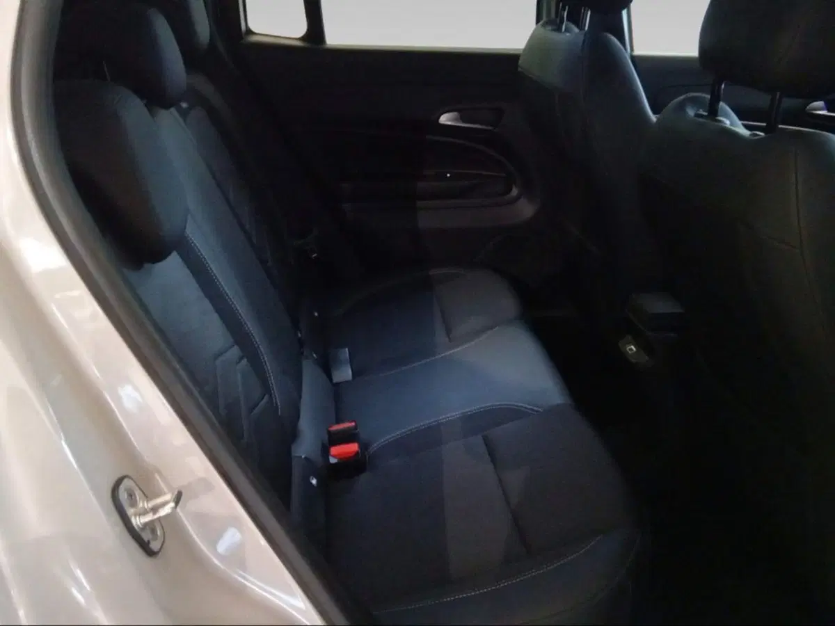 Jeep Avenger usata a Pisa (15)