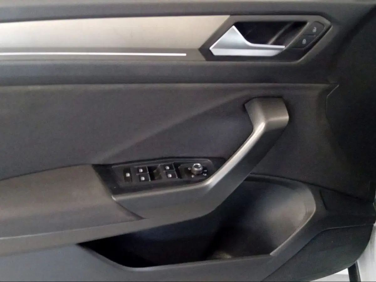 Volkswagen T-Roc usata a Siena (17)