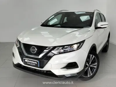 Nissan Qashqai 1.3 DIG-T 140 CV Acenta Premium del 2021 usata a Lurate Caccivio