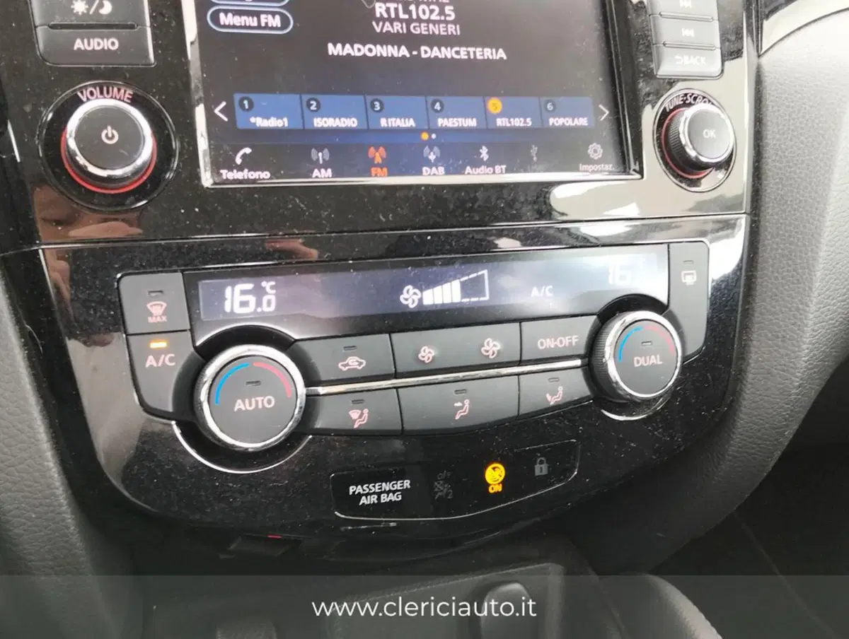 Nissan Qashqai usata a Como (16)