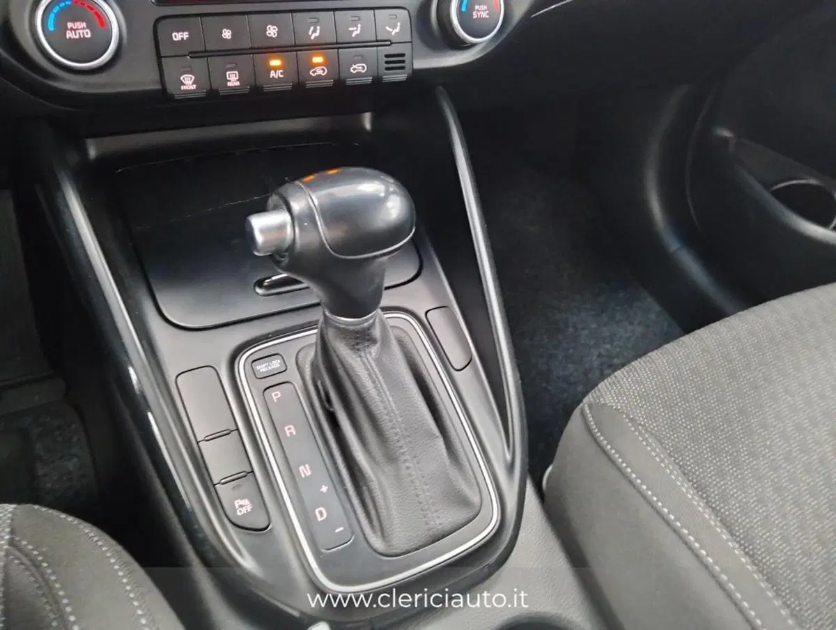 Kia Carens usata a Como (18)