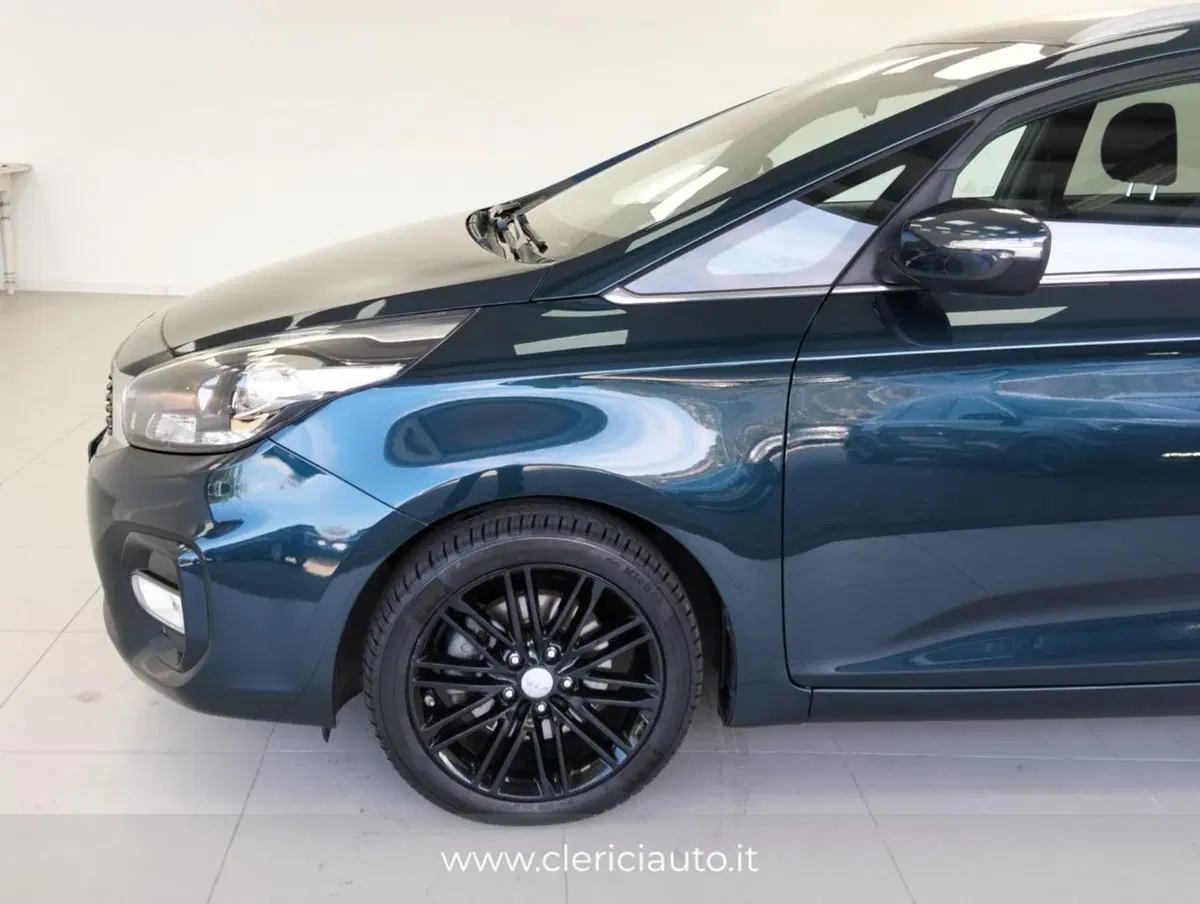 Kia Carens usata a Como (9)