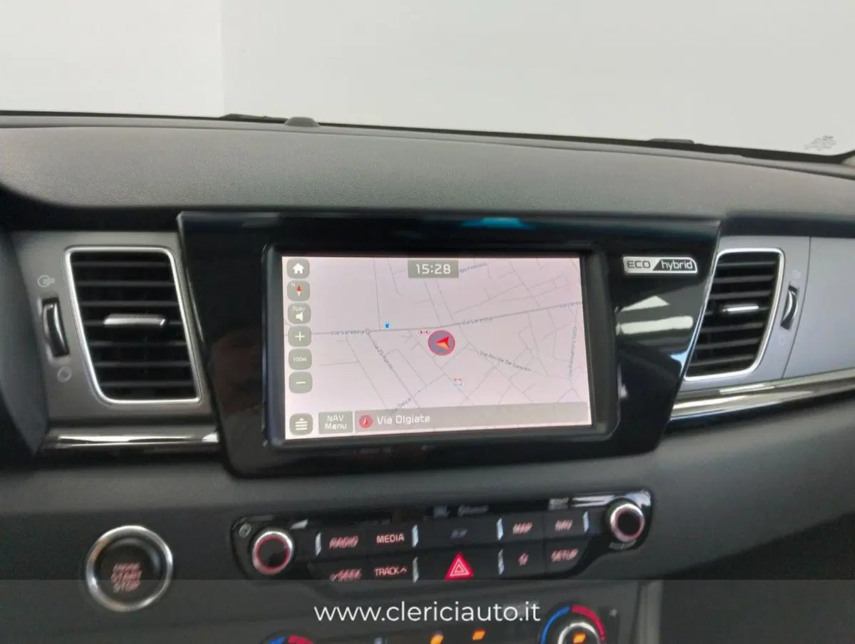 Kia Niro usata a Como (12)