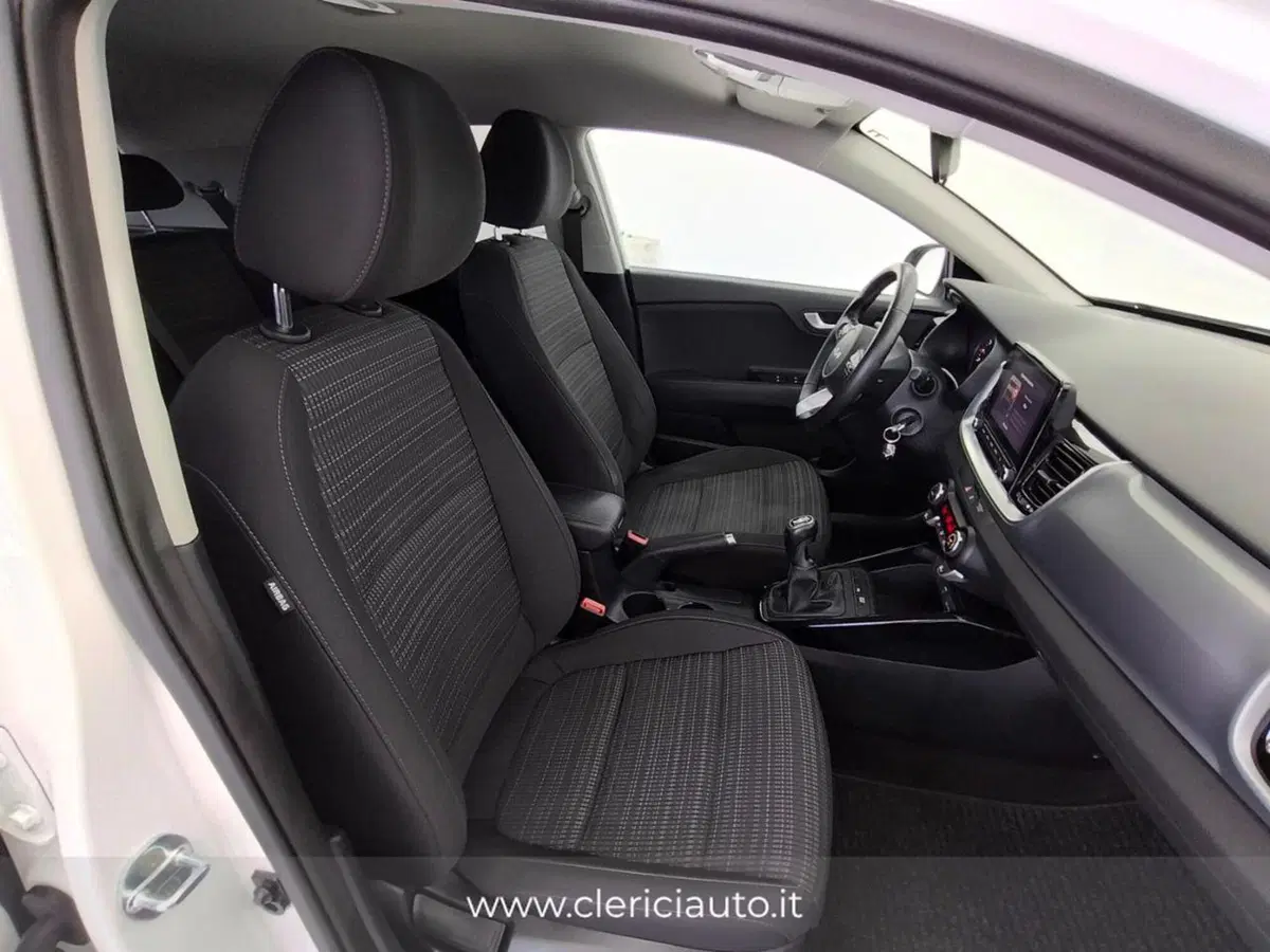 Kia Stonic usata a Como (3)