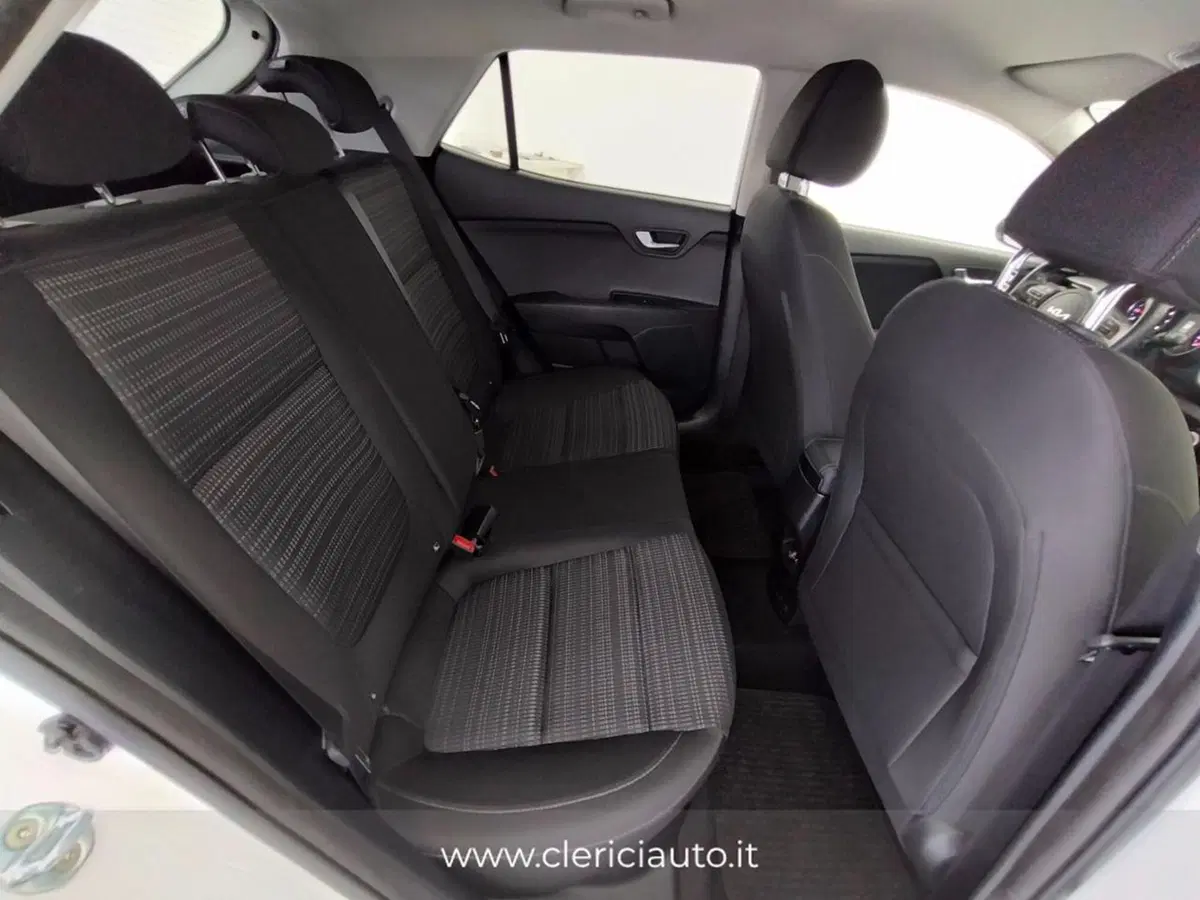 Kia Stonic usata a Como (5)