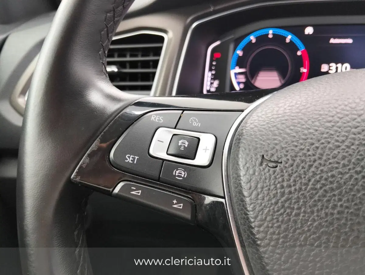 Volkswagen T-Roc usata a Como (11)