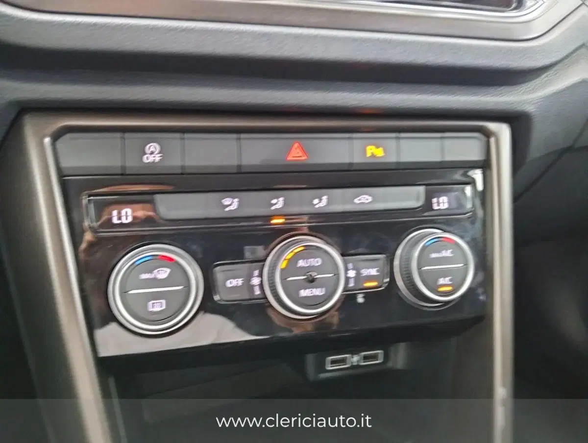 Volkswagen T-Roc usata a Como (18)