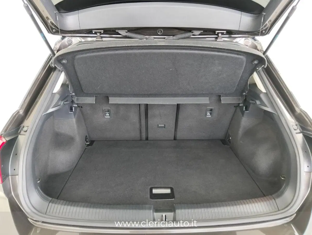 Volkswagen T-Roc usata a Como (19)
