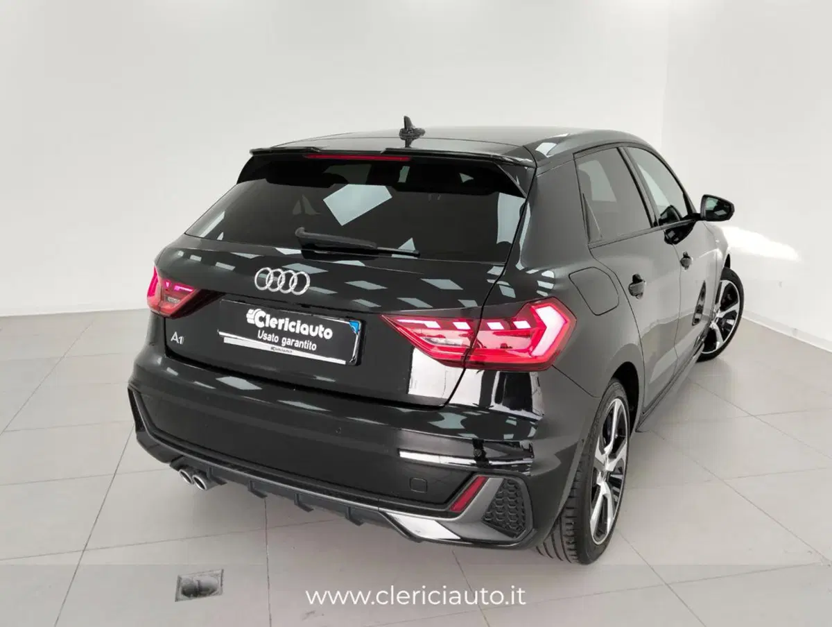 Audi A1 Sportback usata a Como (2)