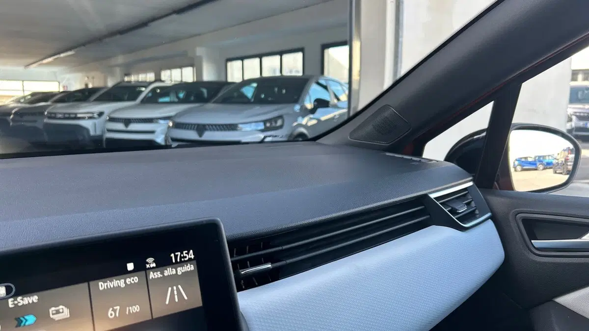 Renault Clio usata a Parma (16)