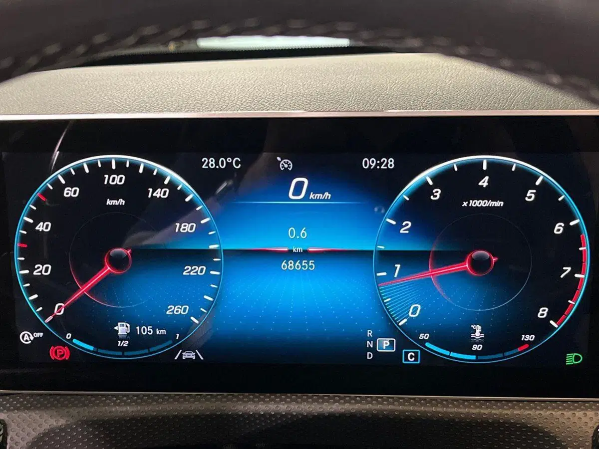 Mercedes-Benz Classe A usata a Milano (13)