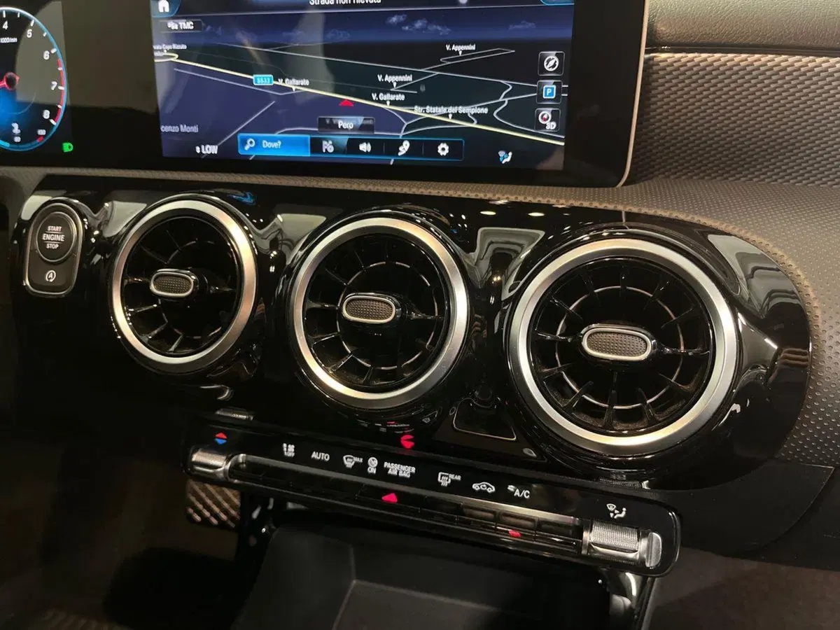 Mercedes-Benz Classe A usata a Milano (14)