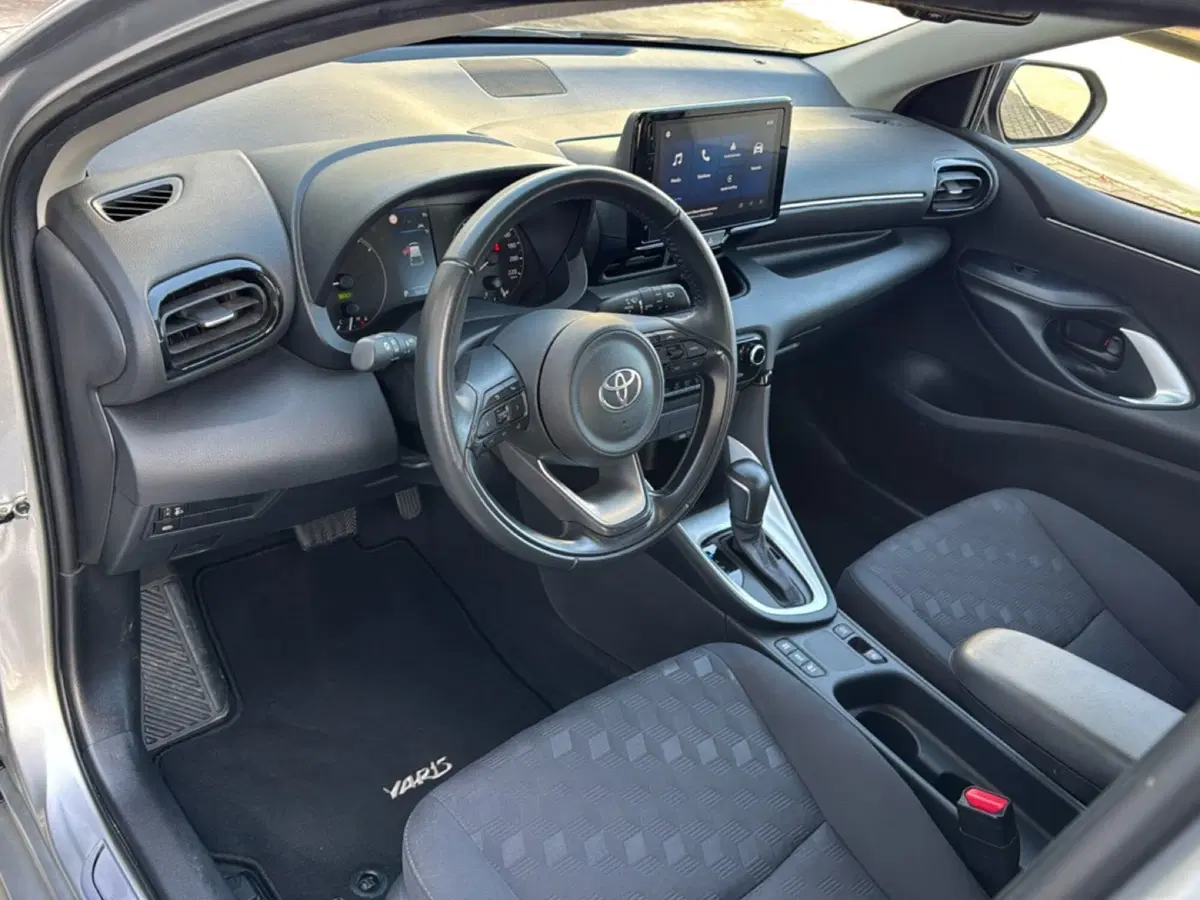 Toyota Yaris usata a Ferrara (17)
