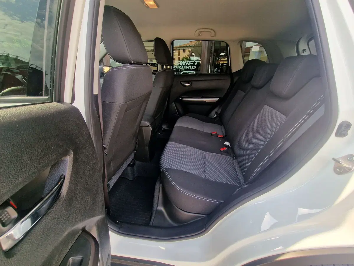 Suzuki Vitara usata a Milano (7)
