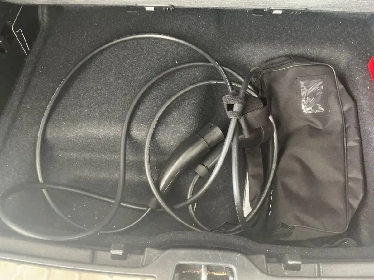 Volvo C40 usata a Como (11)