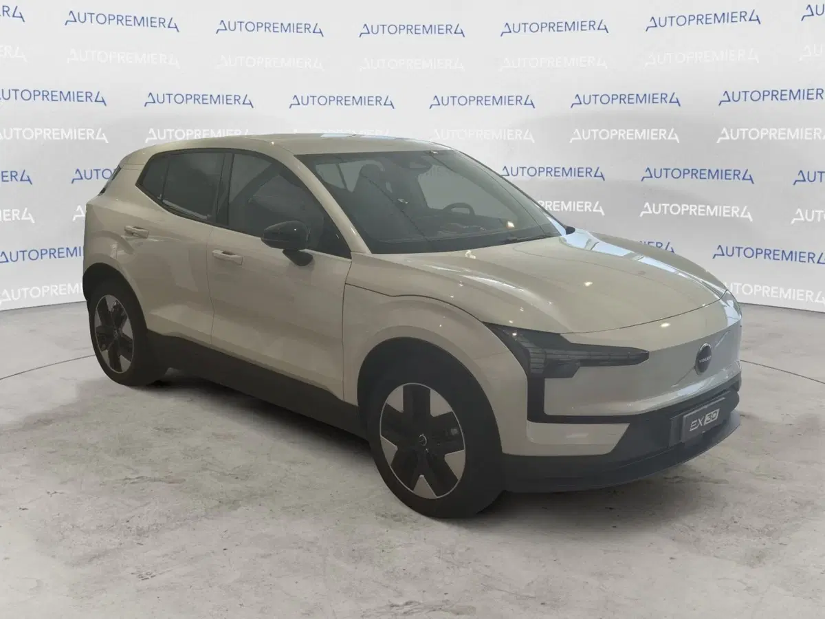 Volvo EX30 usata a Como (3)