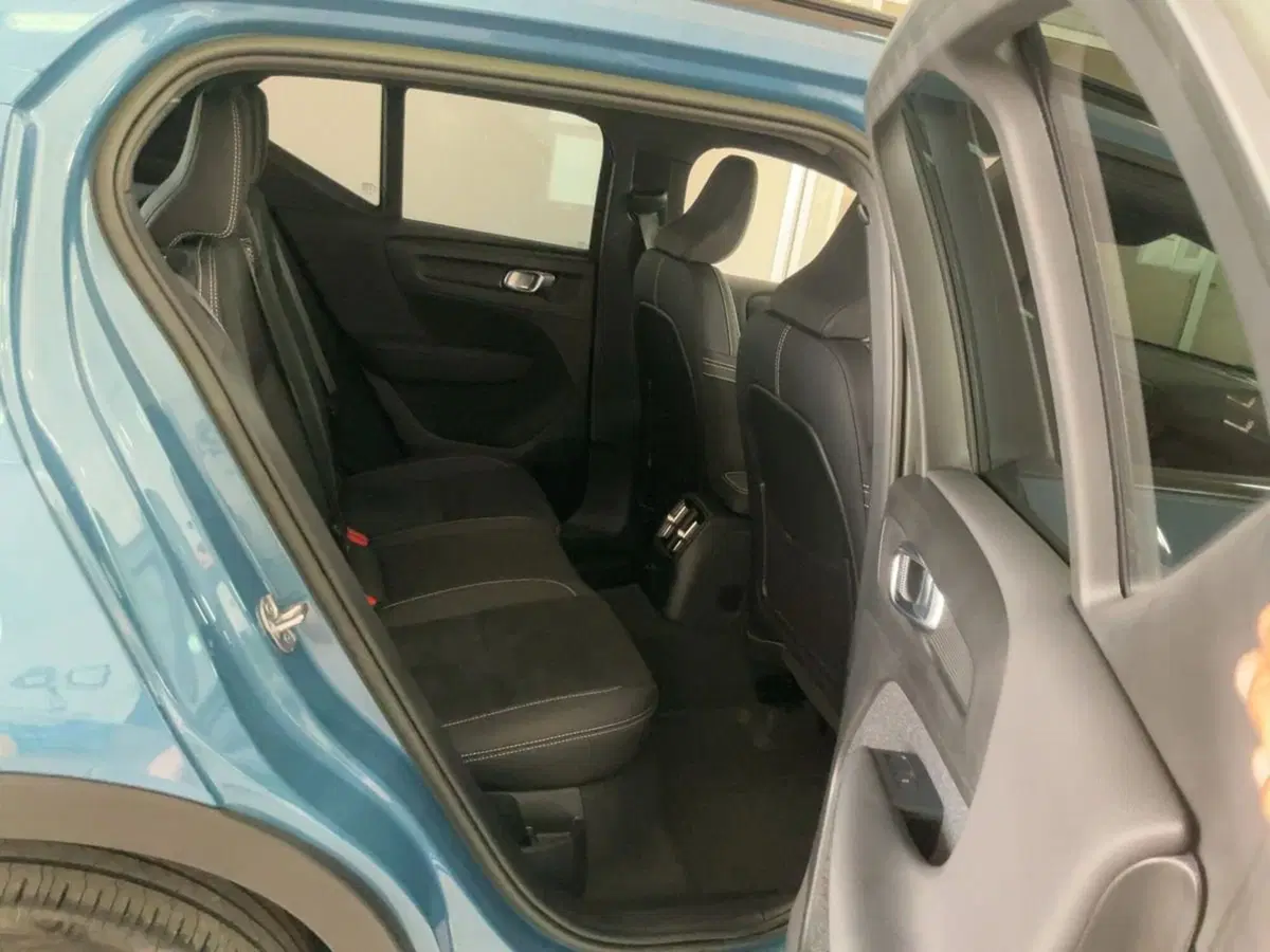 Volvo XC40 usata a Como (10)