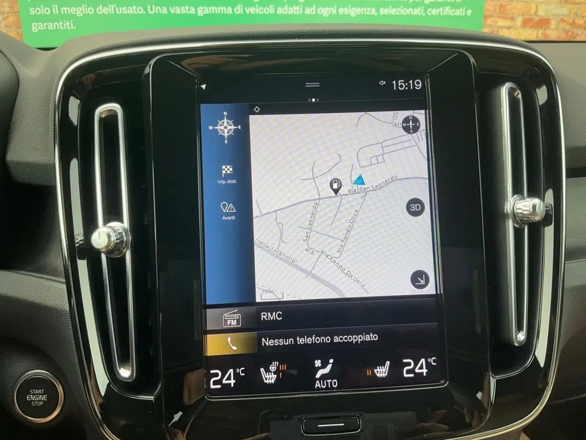 Volvo XC40 usata a Como (11)