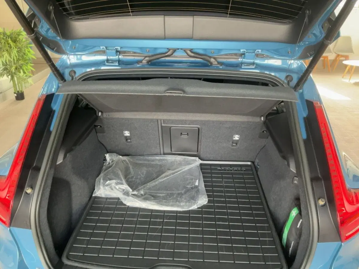 Volvo XC40 usata a Como (7)
