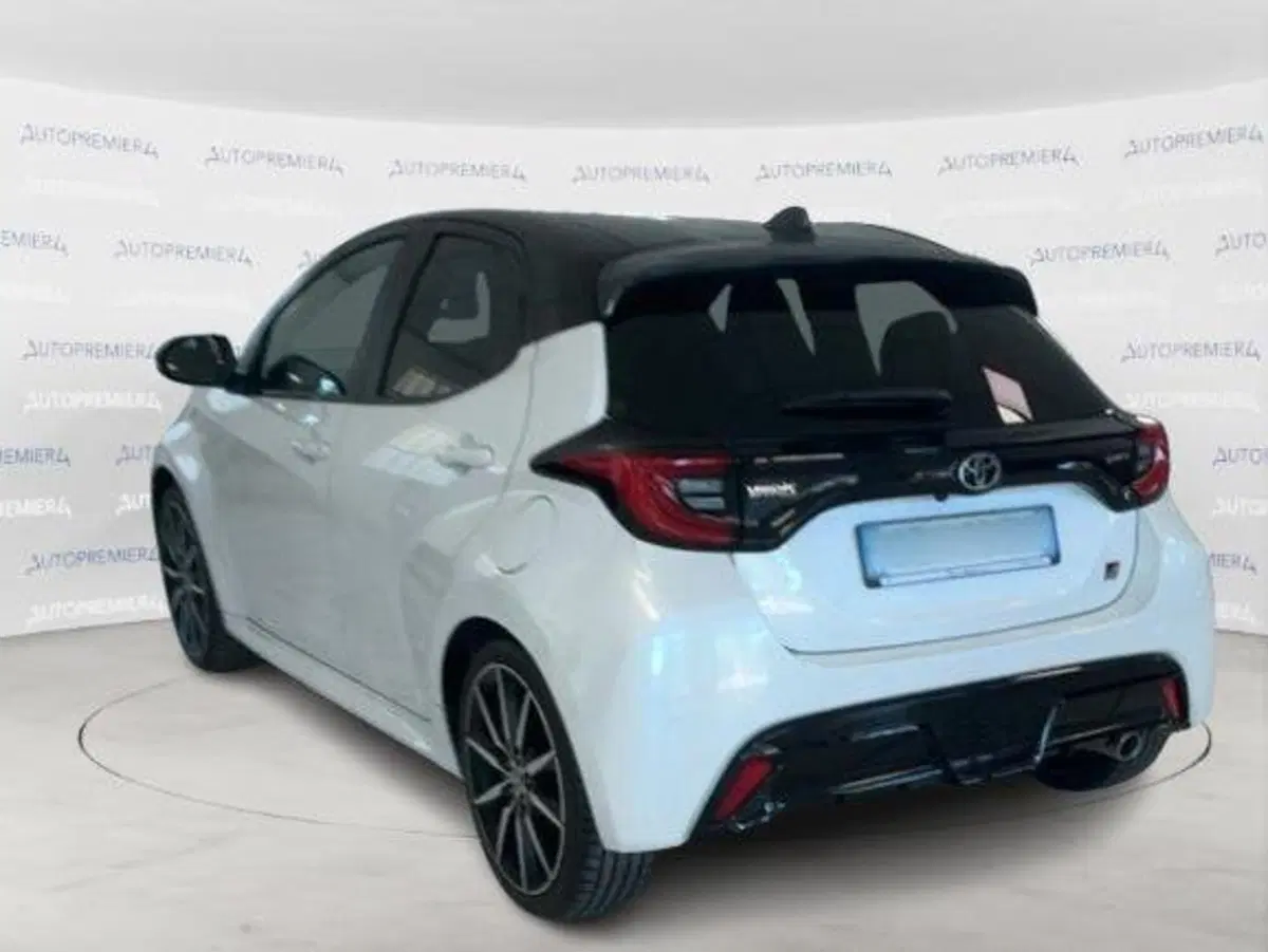 Toyota Yaris GR Sport usata a Como (2)