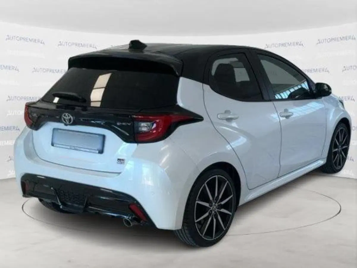 Toyota Yaris GR Sport usata a Como (4)