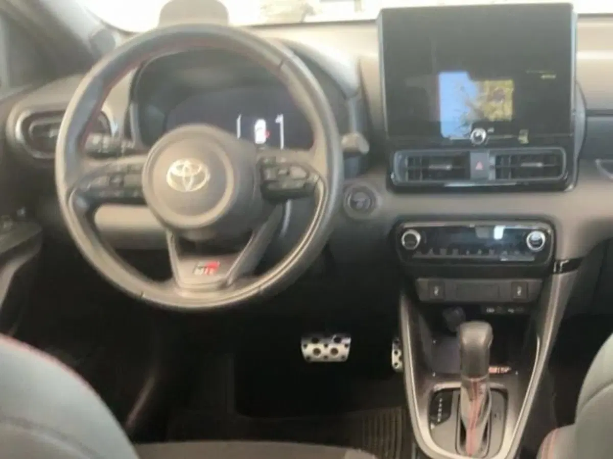 Toyota Yaris GR Sport usata a Como (6)