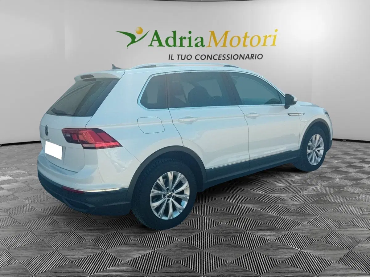 Volkswagen Tiguan usata a Pordenone (5)