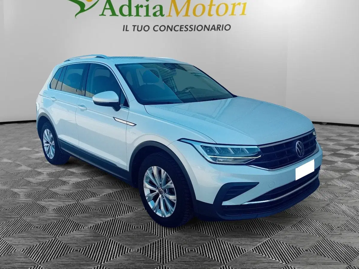 Volkswagen Tiguan usata a Pordenone (7)