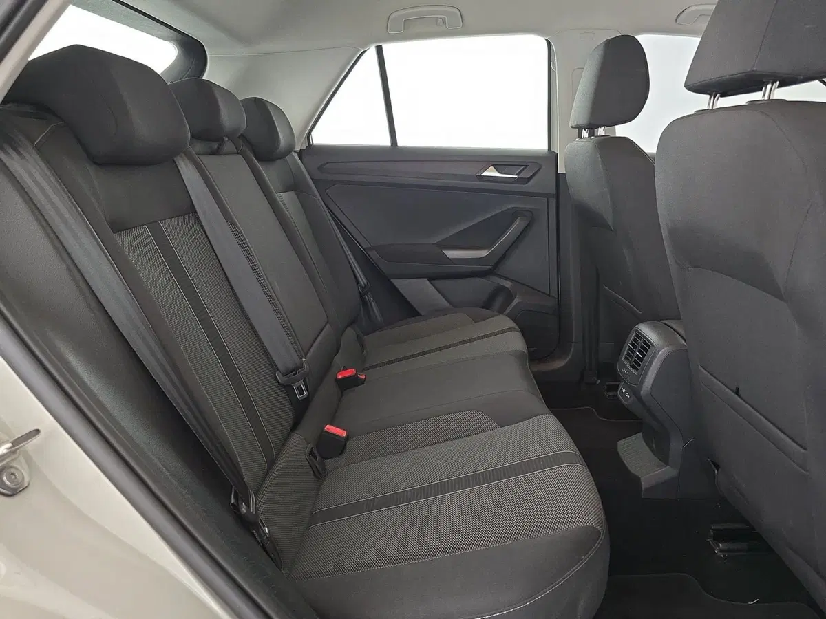 Volkswagen T-Roc usata a Cuneo (13)