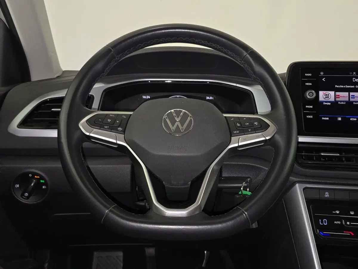 Volkswagen T-Roc usata a Cuneo (9)