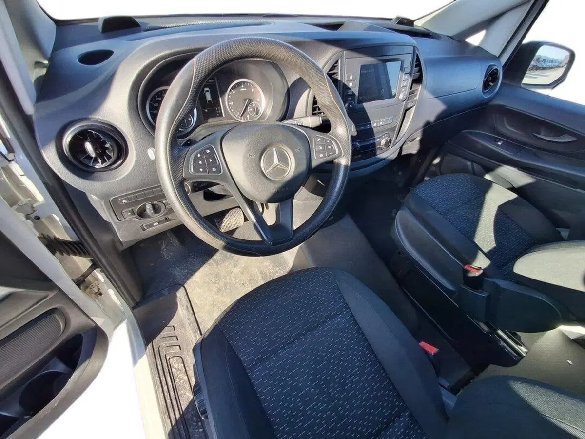 Mercedes-Benz Vito usata a Milano (9)