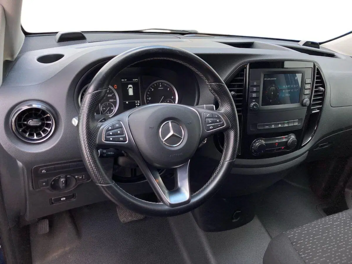 Mercedes-Benz Vito usata a Milano (11)