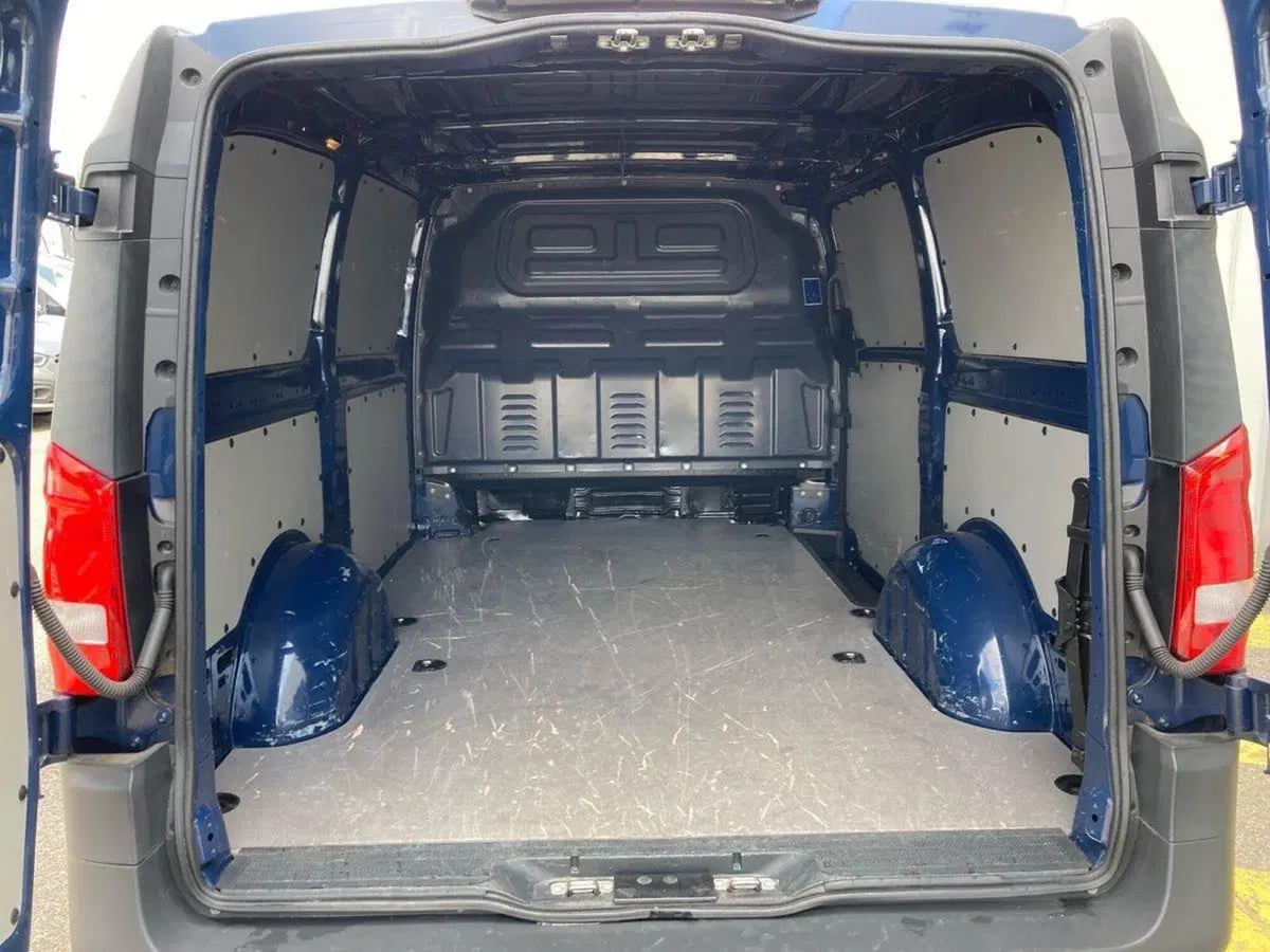 Mercedes-Benz Vito usata a Milano (8)
