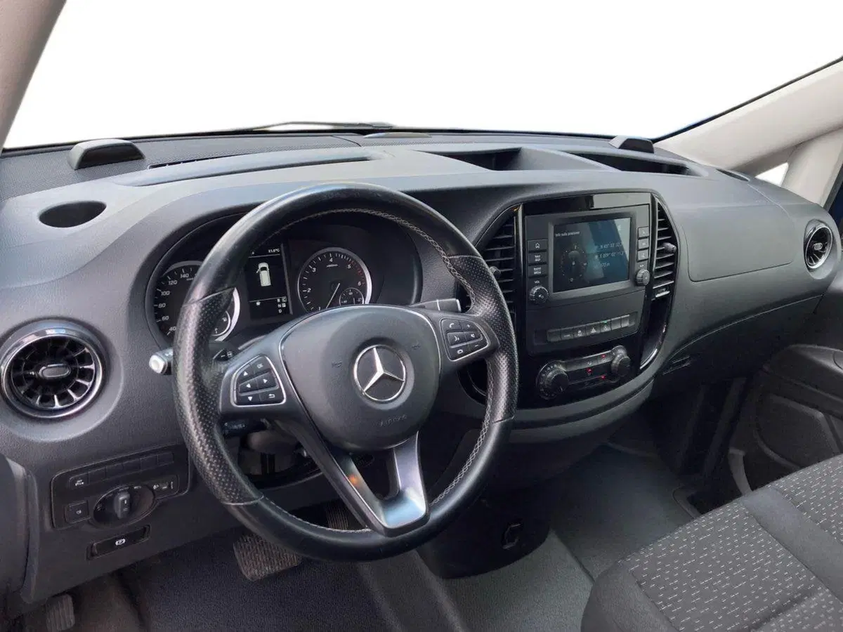 Mercedes-Benz Vito usata a Milano (9)
