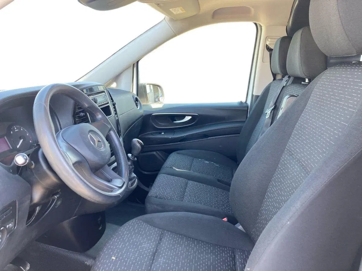 Mercedes-Benz Vito usata a Milano (8)