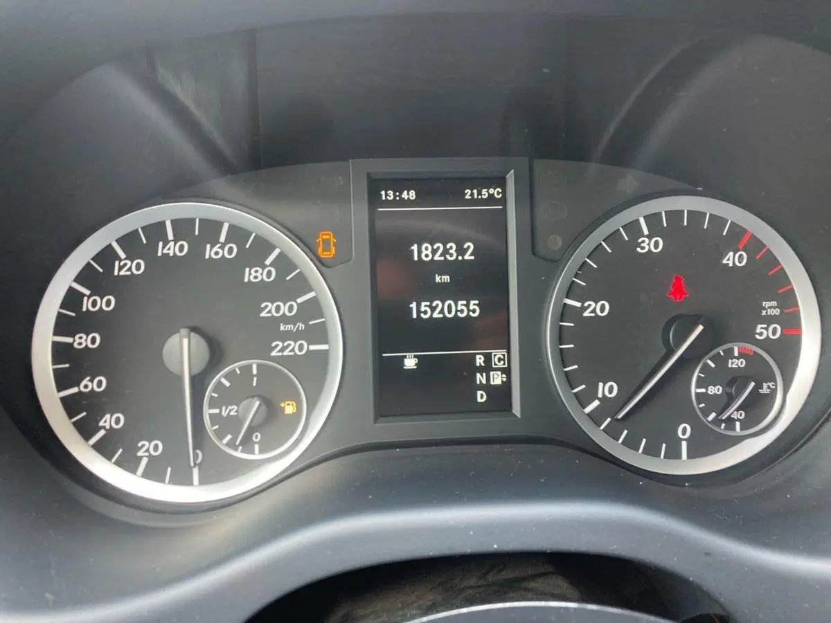Mercedes-Benz Vito usata a Milano (13)