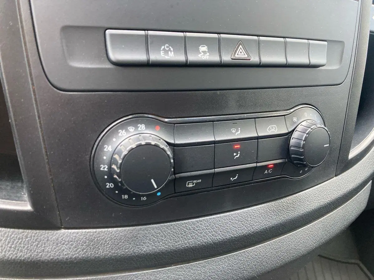 Mercedes-Benz Vito usata a Milano (14)