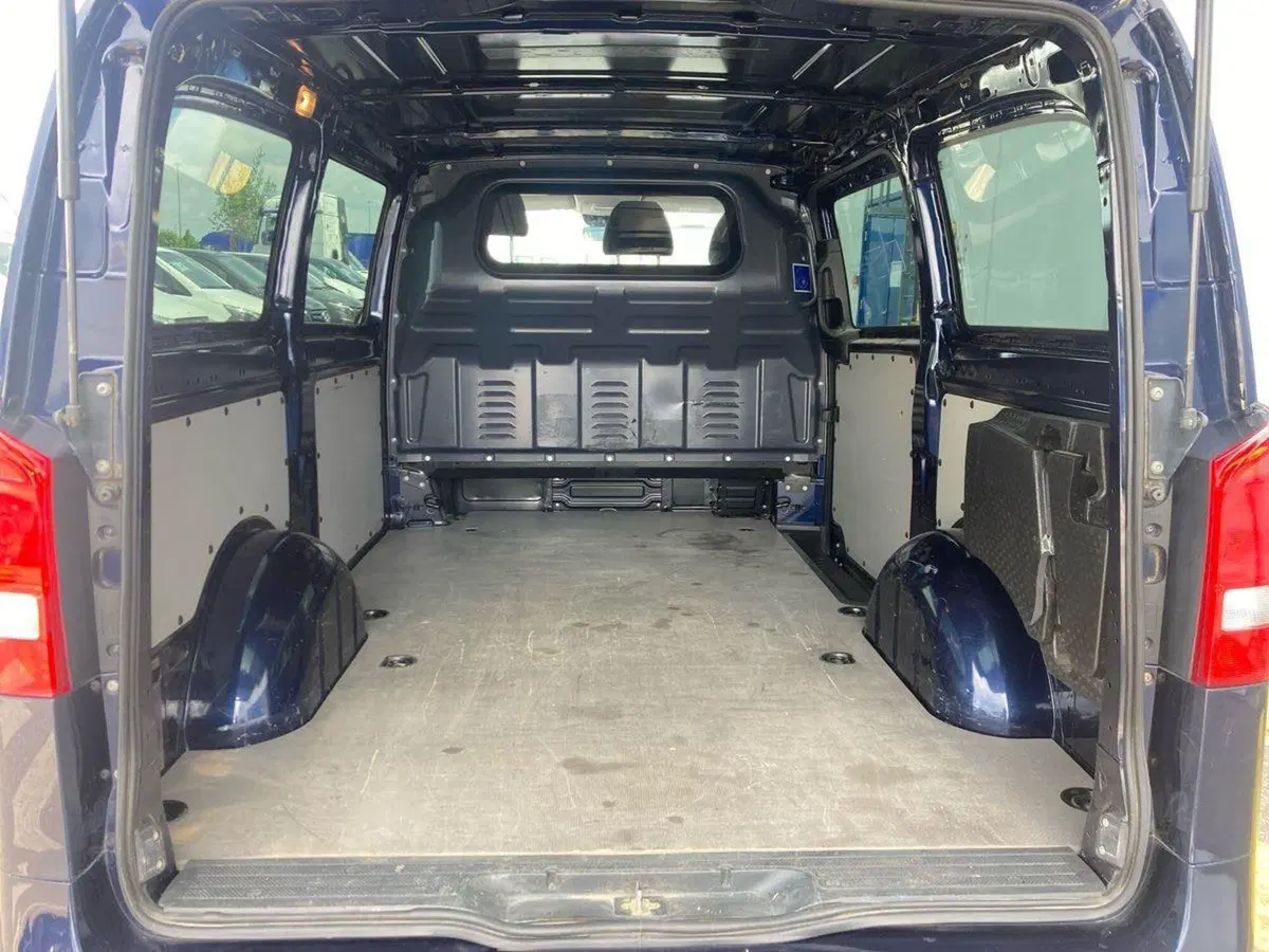 Mercedes-Benz Vito usata a Milano (8)