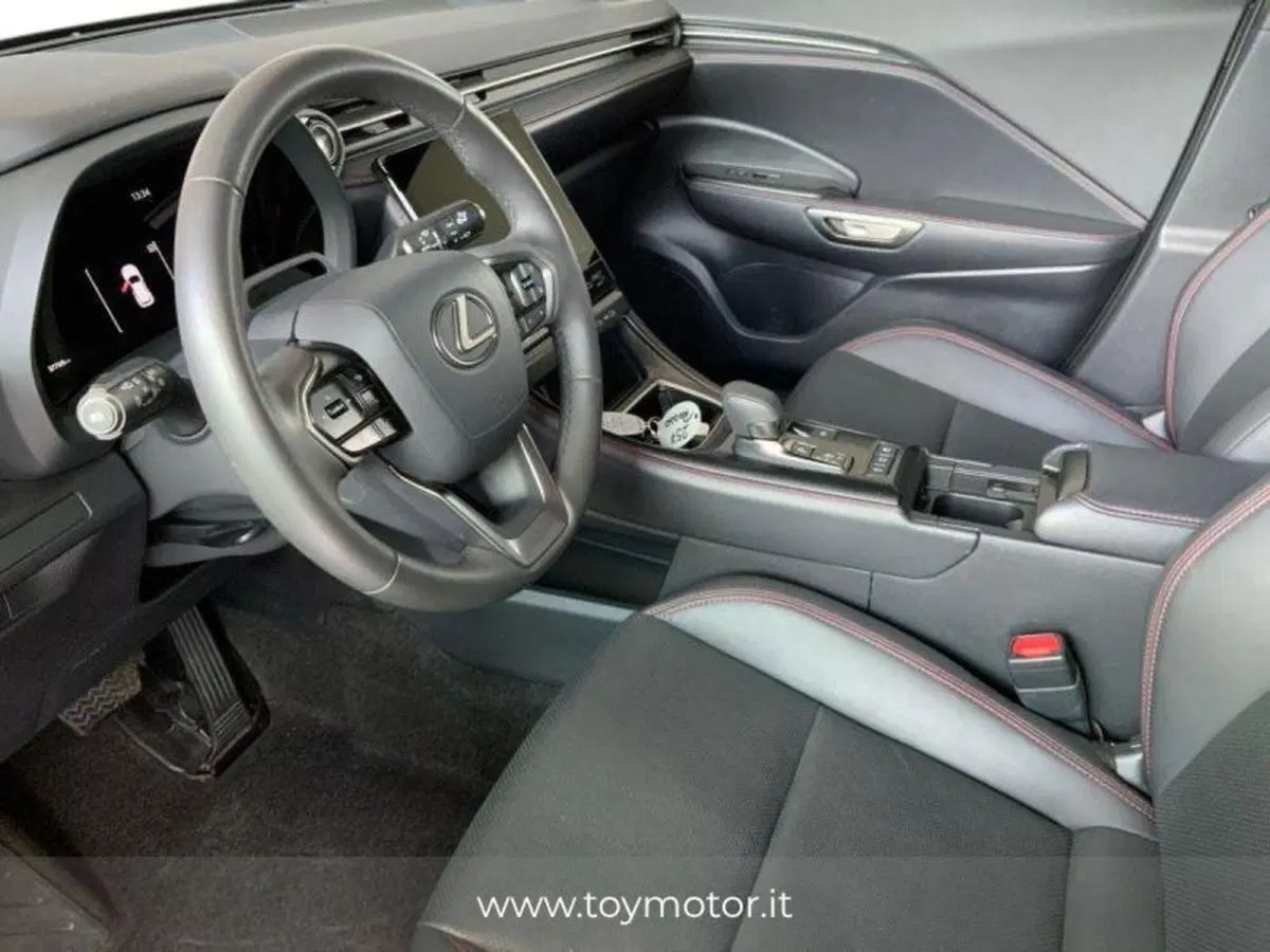 Lexus LBX usata a Perugia (8)